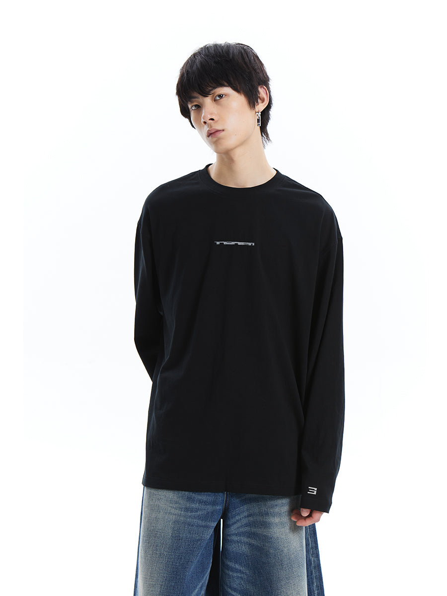 Essential Long-Sleeved T-Shirt