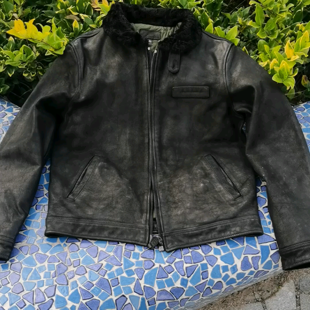 Matte Cowhide Lapel Jacket