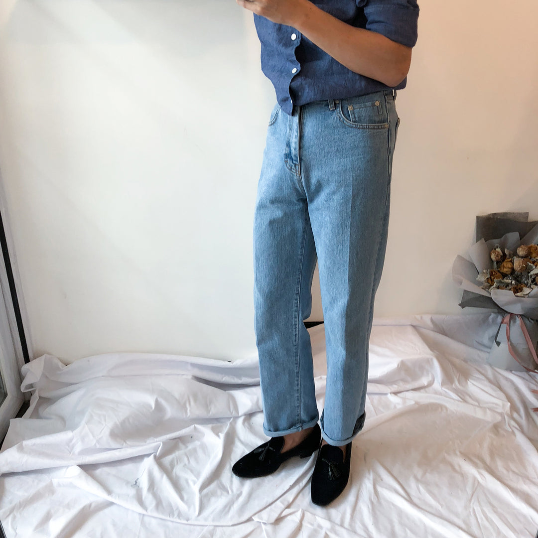 Mid-Pleat Straight Jeans