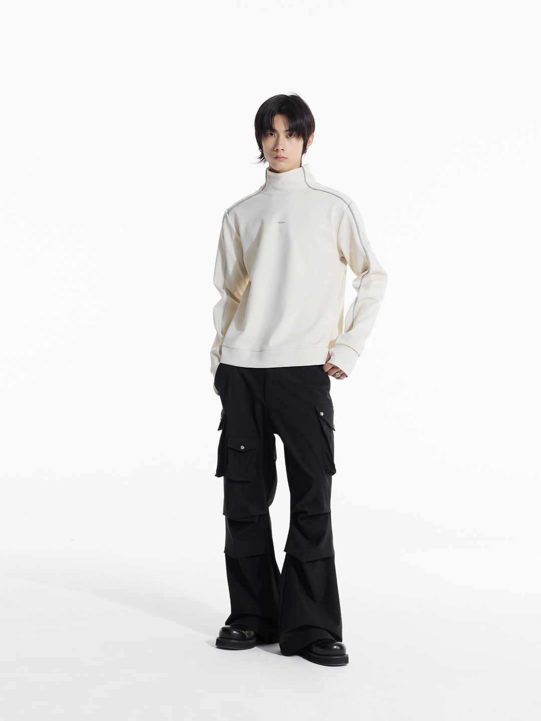 Reflective Slim Sweater