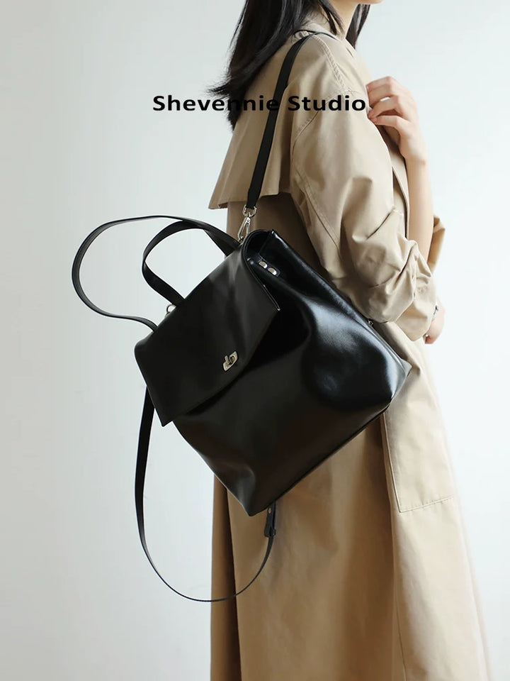 Snow Geinnie Leather Backpack