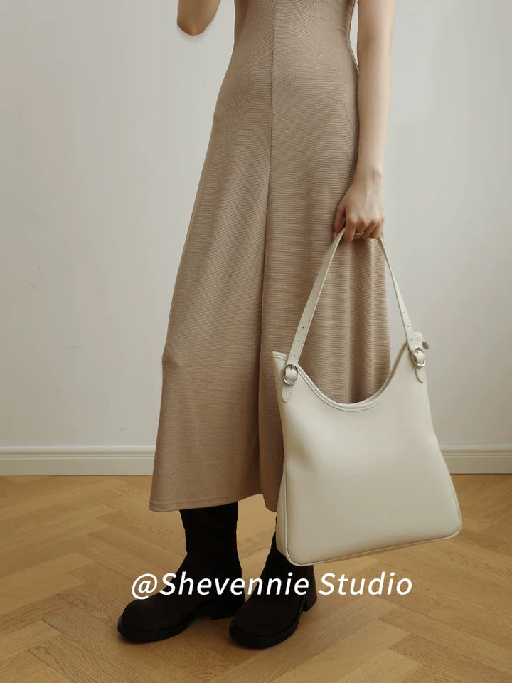 Snow Geinnie Leather Bucket Bag