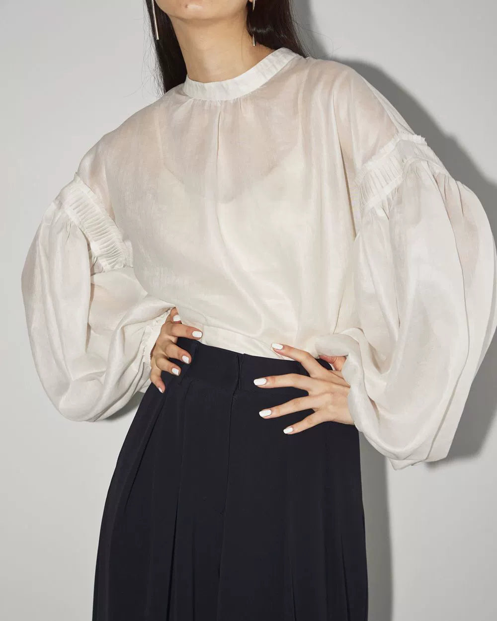 Tencel Lantern Sleeve Blouse