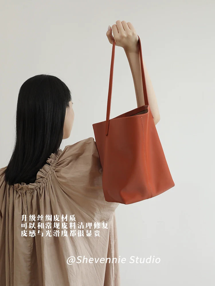 Elegant Leather Tote