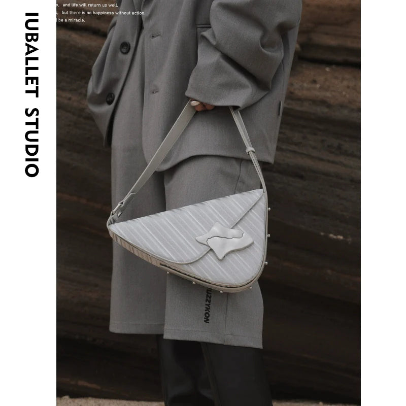 Fog City Crossbody Saddle Bag