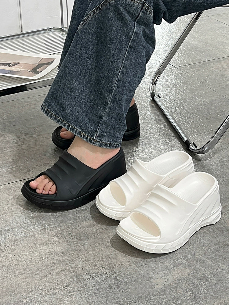 Elevate Sandals