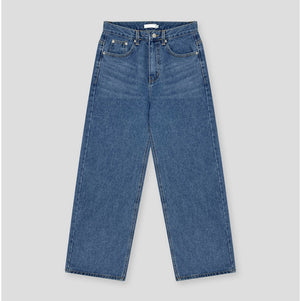 Korean Men's Trendy Wide-Leg Jeans with Pleated Texture