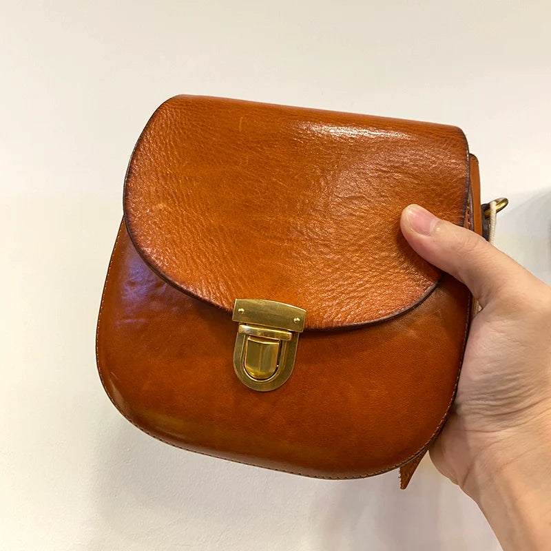 Saddle Leather Shoulder Bag