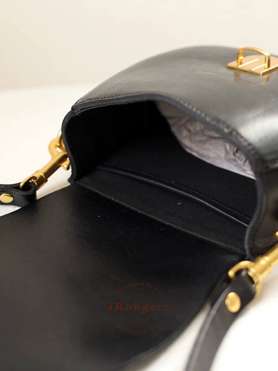 Saddle Leather Shoulder Bag