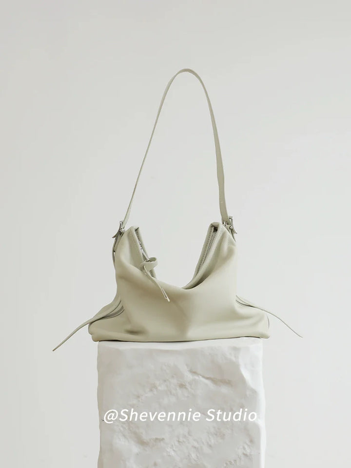 Snow Geinnie Leather Shoulder Tote