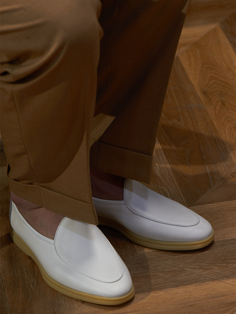 Yizhi Deerskin Loafers