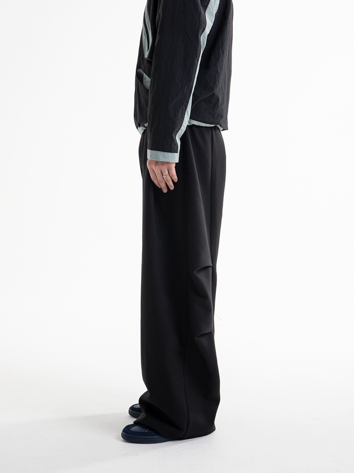 Pleated Cargo Trousers