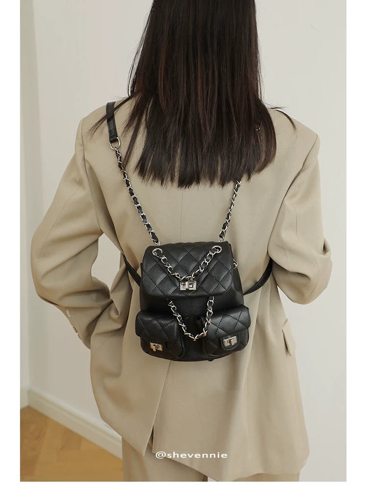 Snow Geinnie Leather Chain Backpack