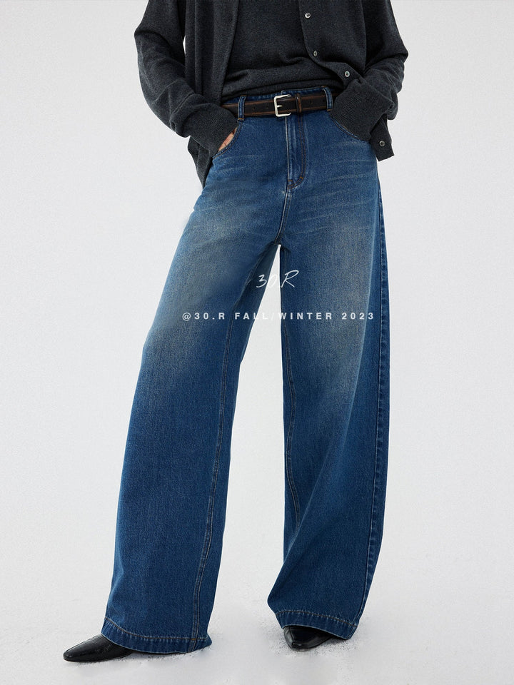 Modern Wide-Leg Jeans