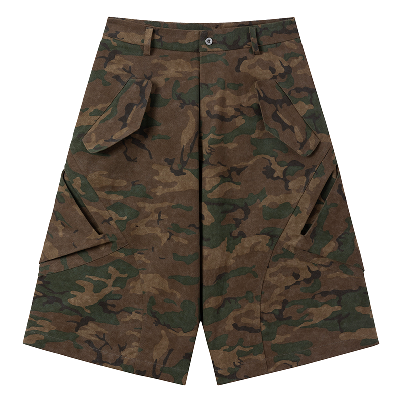 Arc-Cut Cargo Pants