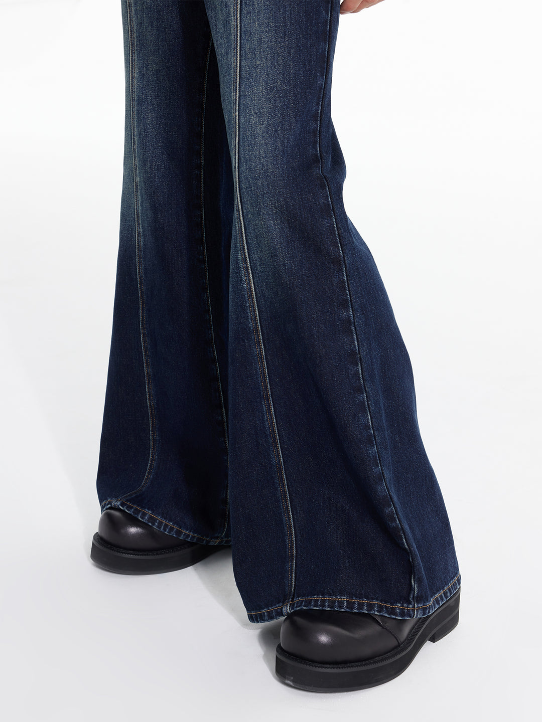 Retro Flared Jeans