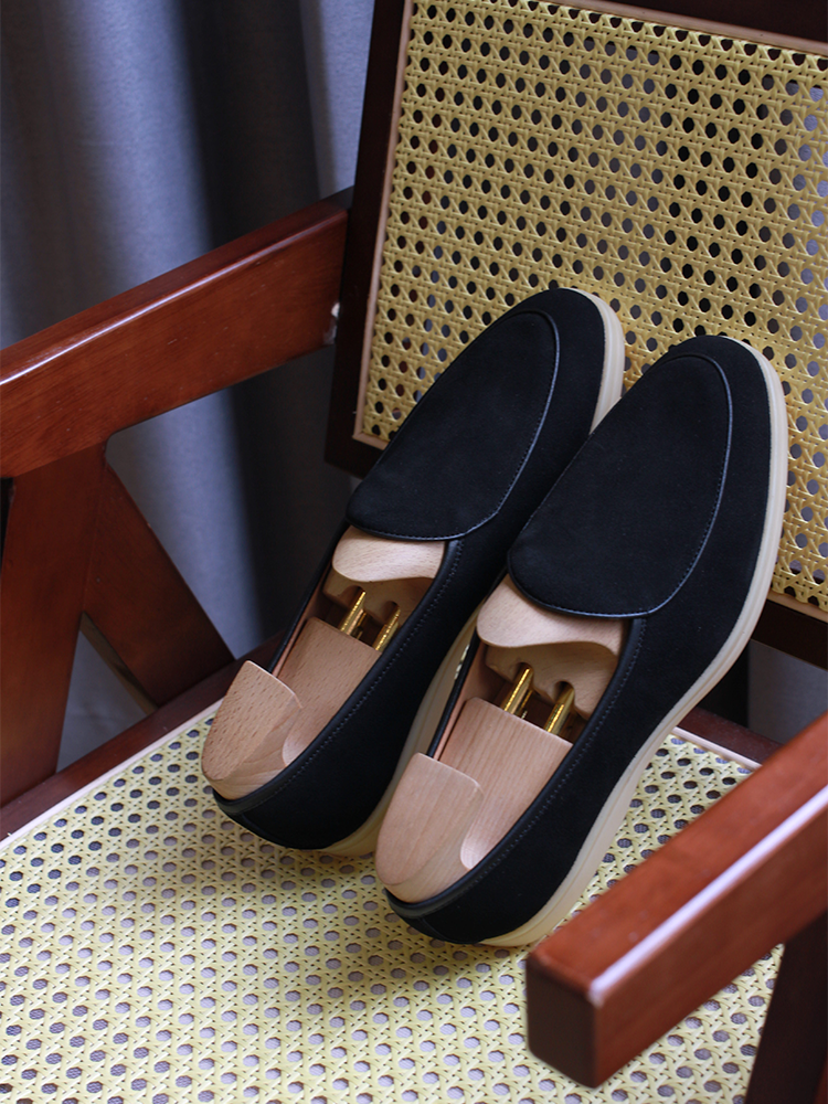 Yizhi Deerskin Loafers