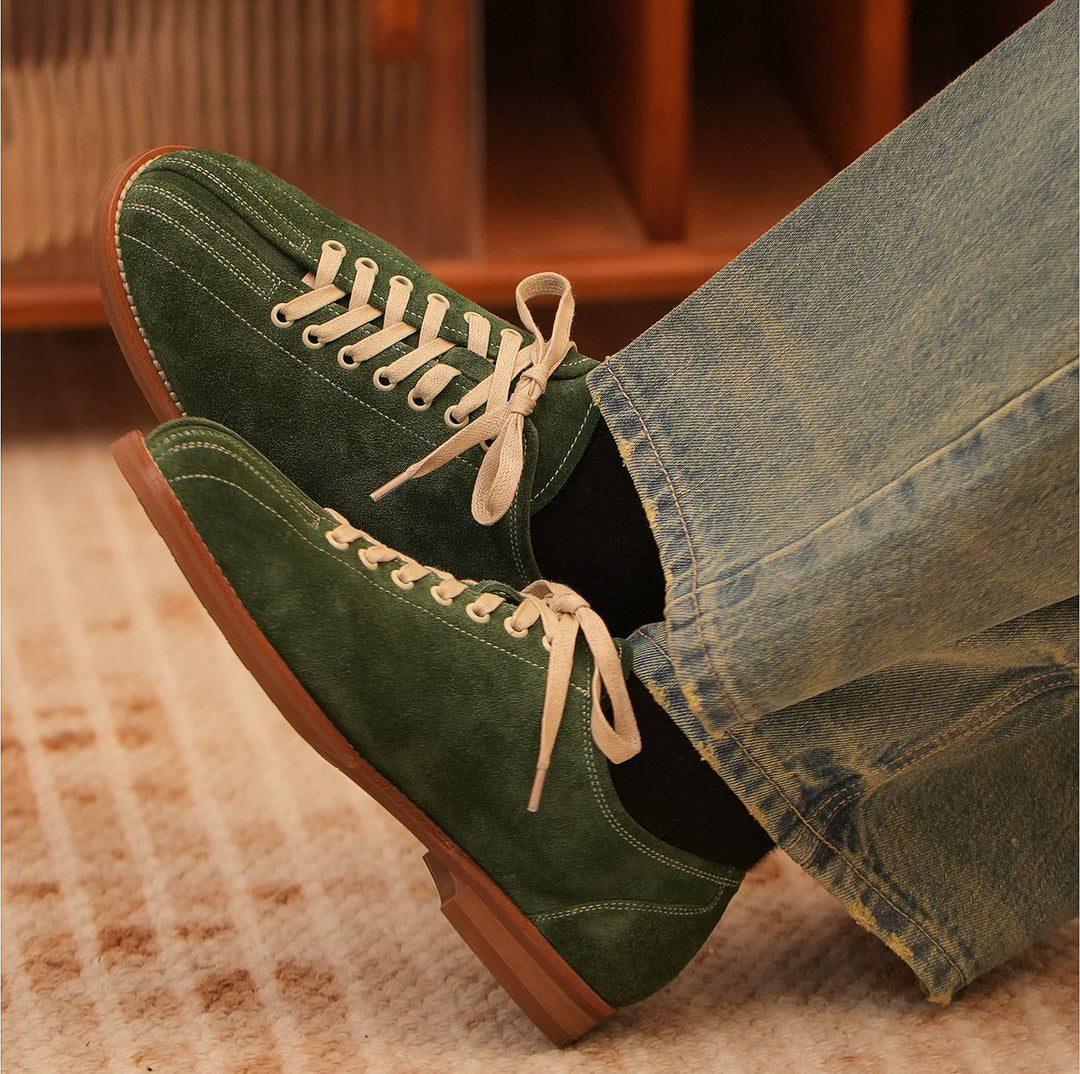 Yizhi Vintage Bowling Sneakers