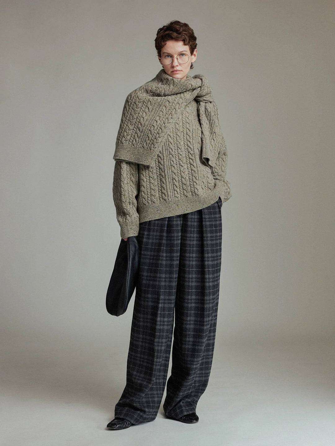 Wool Pleated Straight Pants