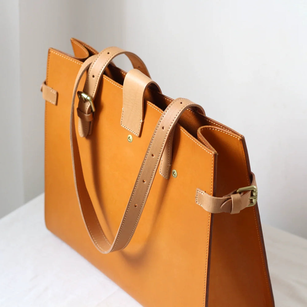 Classic Leather Contrast Tote