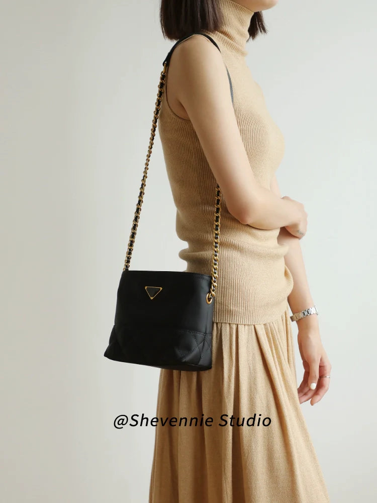 Nylon Parachute Crossbody