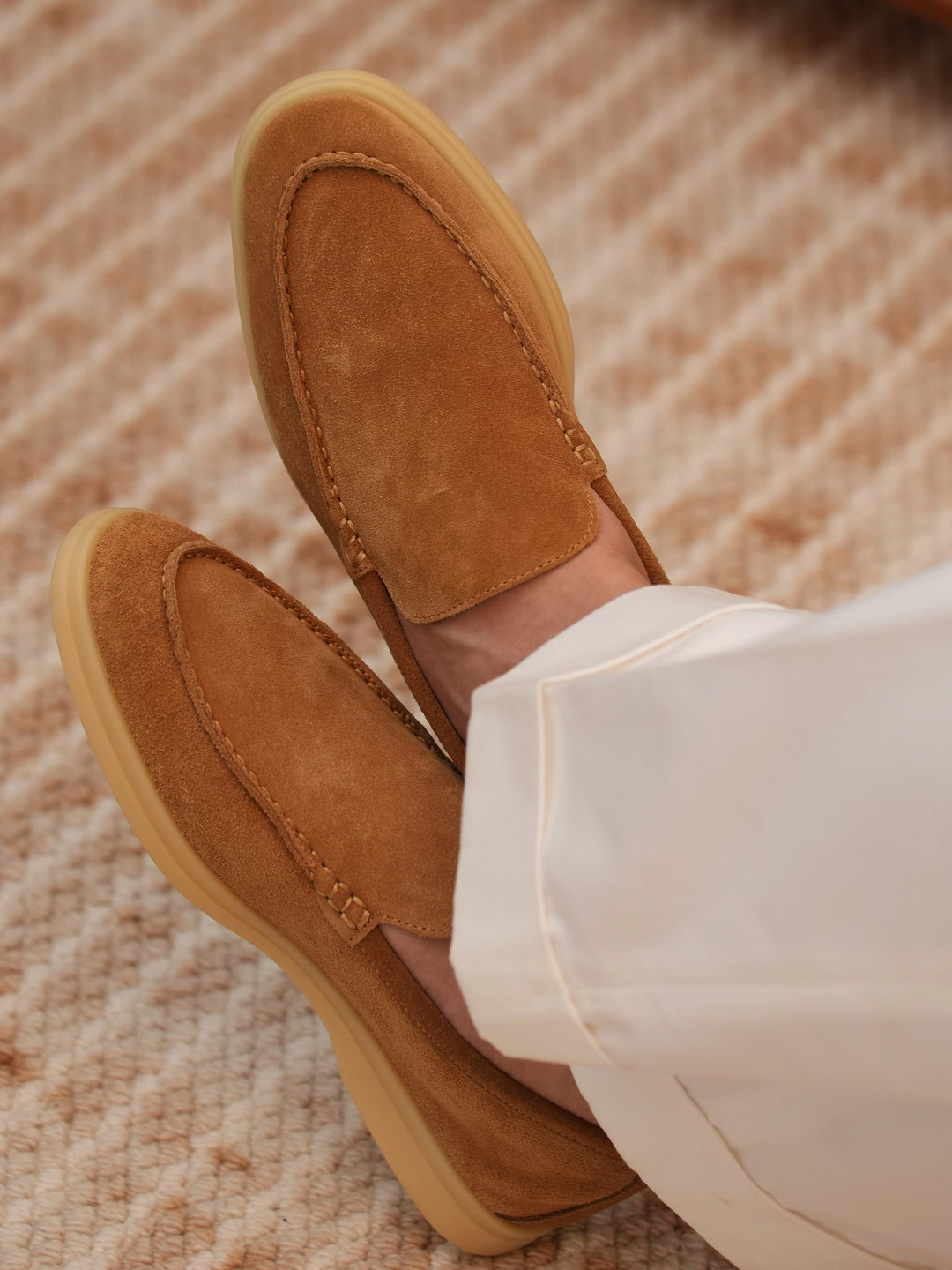 Yizhi Sheepskin Slip-Ons