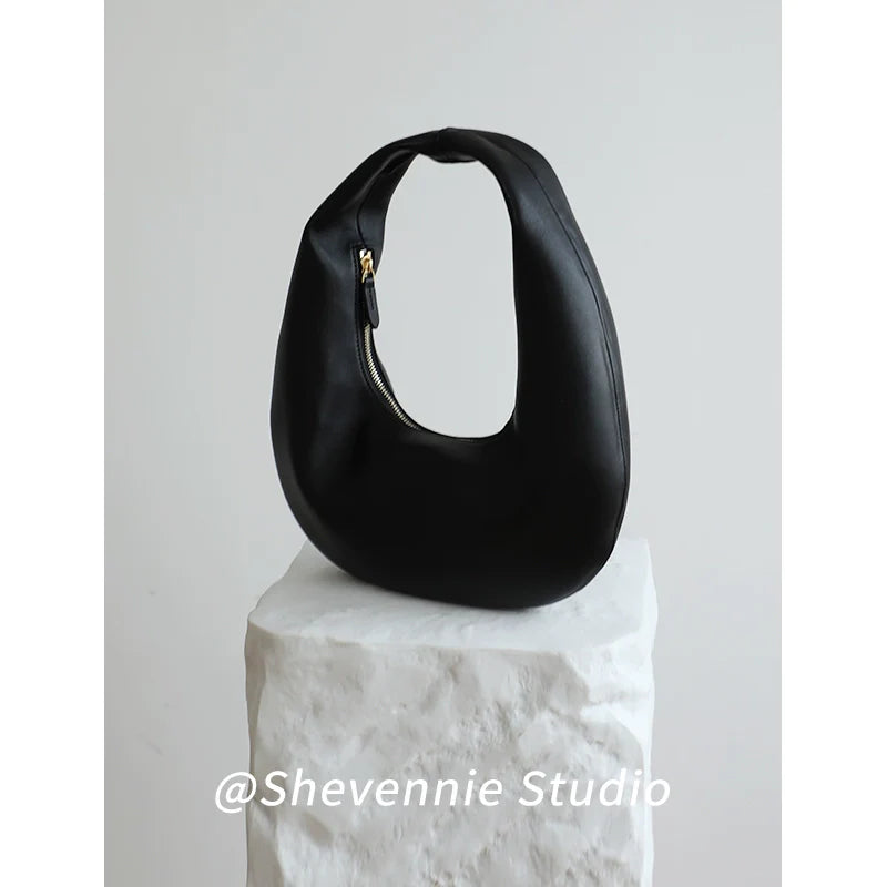 Snow Geinnie Leather Tote