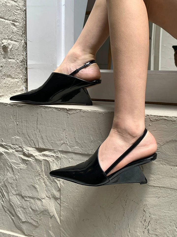 Pointed Leather Mules