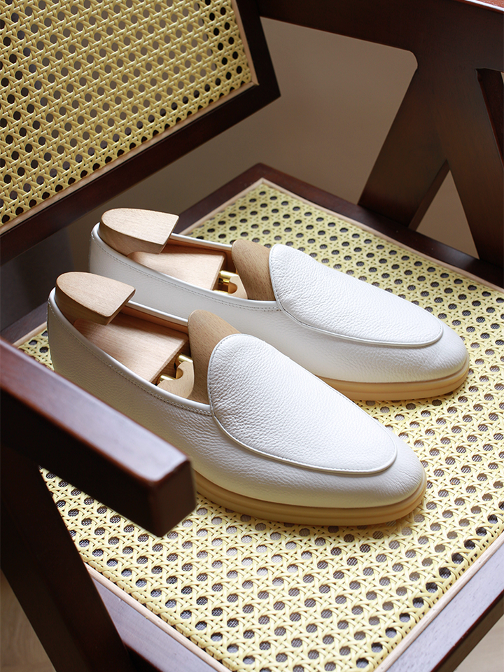 Yizhi Deerskin Loafers