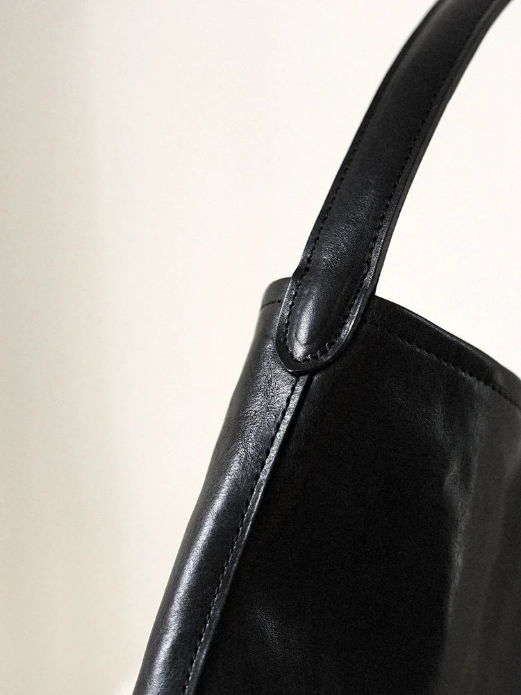 Obsidian Black Bucket Bag