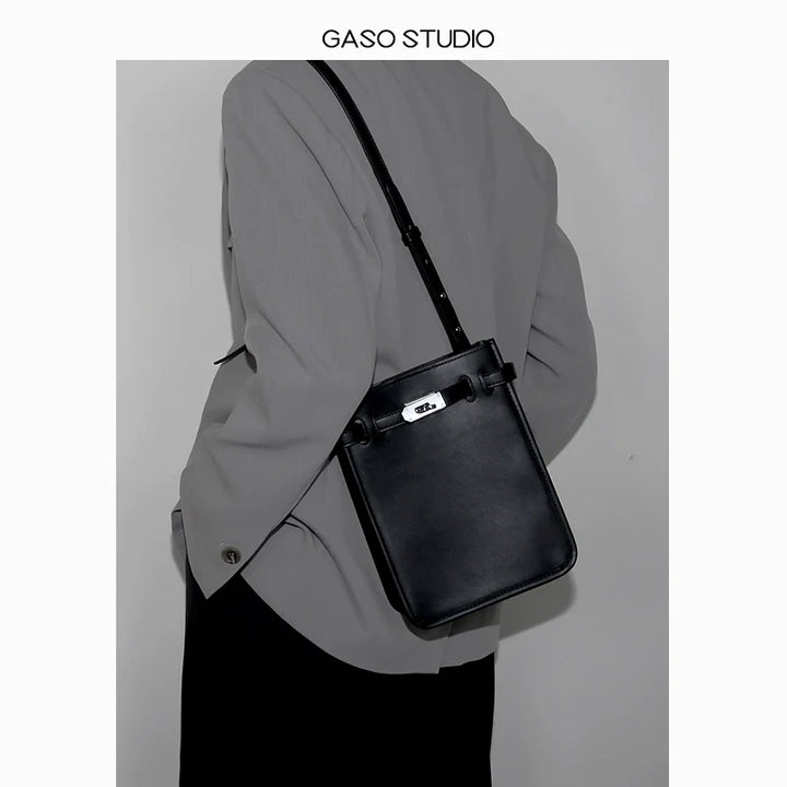 Elevate Crossbody Tote