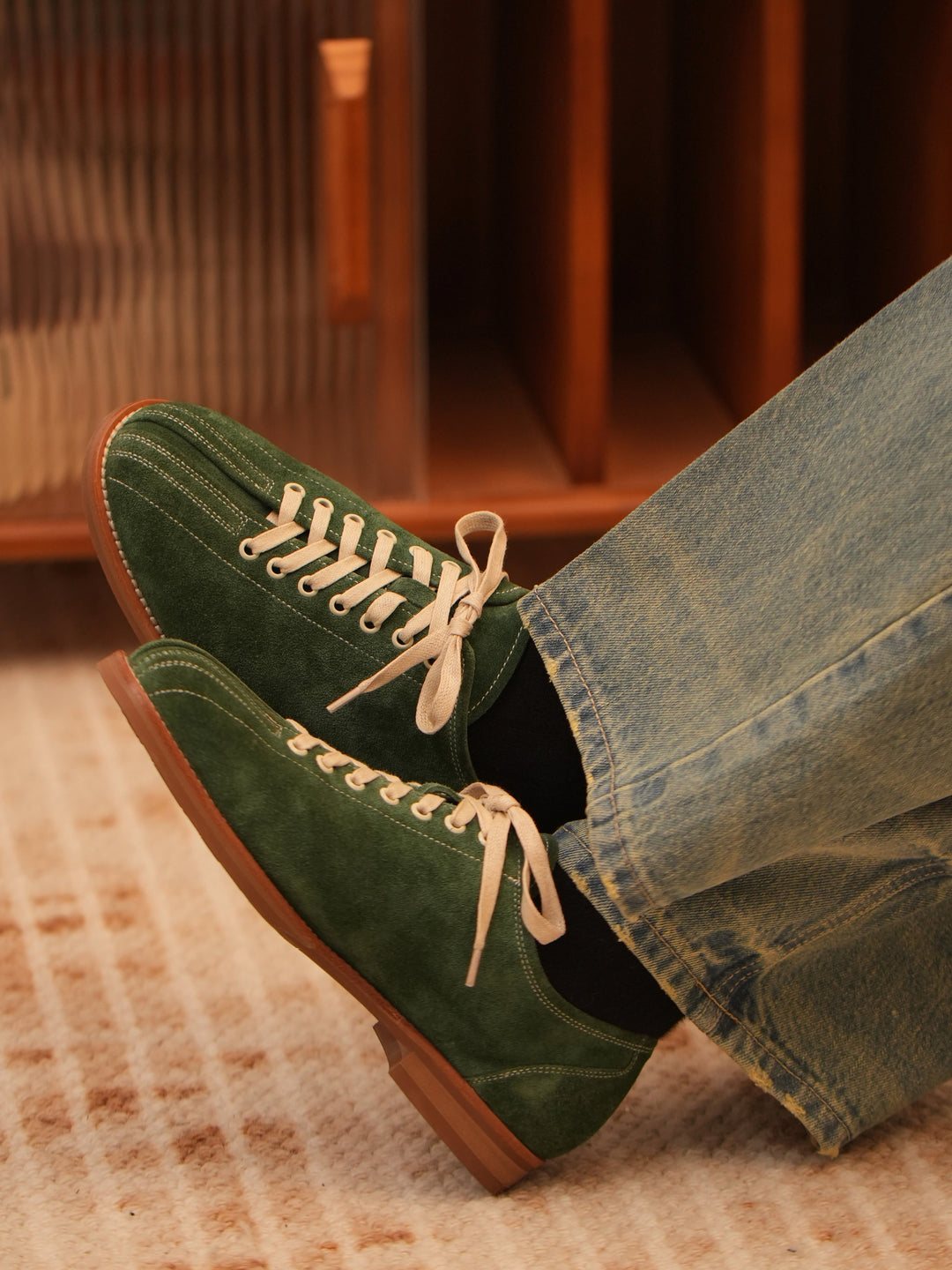 Yizhi Vintage Bowling Sneakers