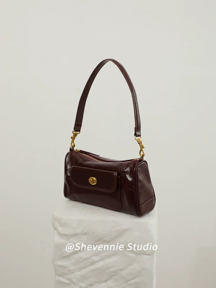 Snow Geinnie Leather Shoulder Bag